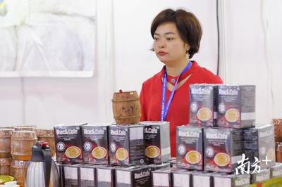 深化經貿合作，第十二屆加博會再簽境外招展協議并創新推出越南旅游團服務